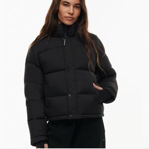 Aritzia TNA Superpuff XS